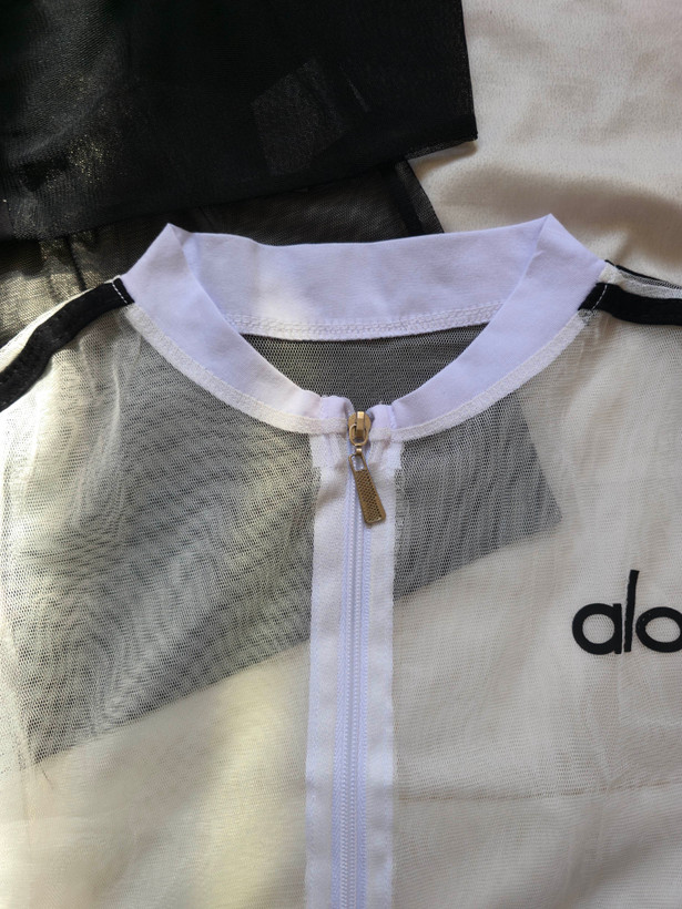 ست سه تکه ورزشی زنانه سایز ۳۶ الی ۴۰ مدلalo/ سویشرت توری، نیمتنه و شلوار بوتکات